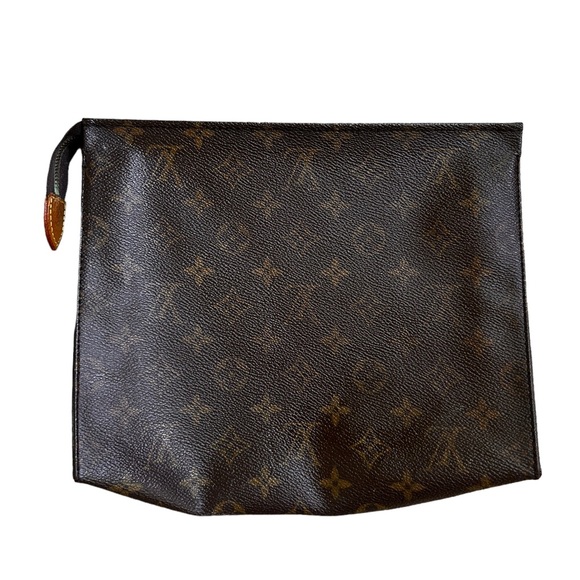Louis Vuitton Handbags - Louis Vuitton Monogram Toiletry Pouch 26